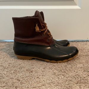 Womens Sperry Saltwater Duck boot size 8